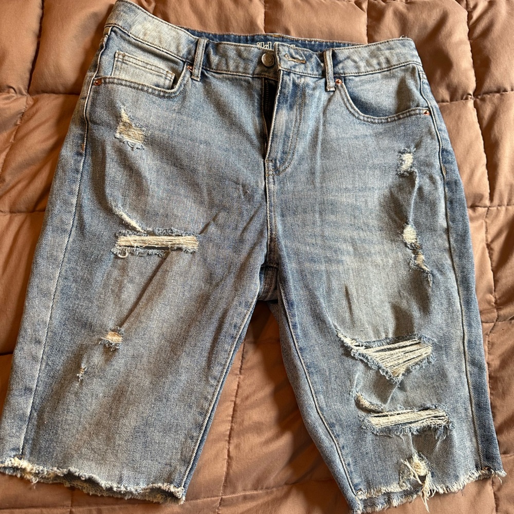 Wild Fable Jean shorts. Size 6